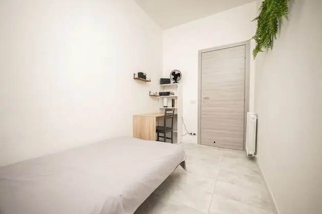 Apart Daire, 1 Büyük (Queen) Boy Yatak ve Çekyat