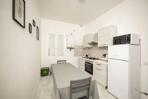 Apart Daire, 1 Büyük (Queen) Boy Yatak ve Çekyat