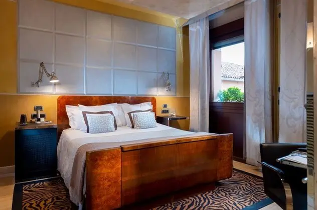 EXECUTIVE min 1 max 2