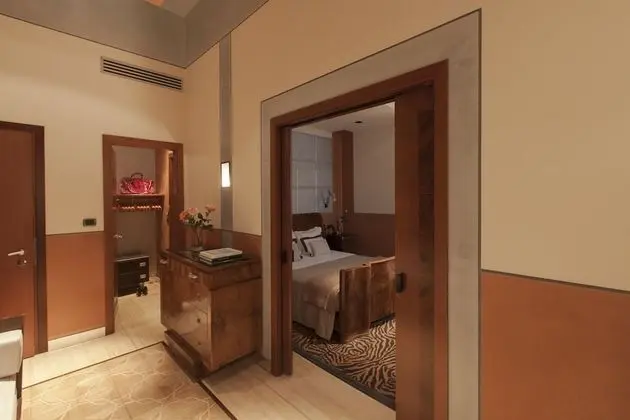 JUNIOR SUITE min 1 max 3