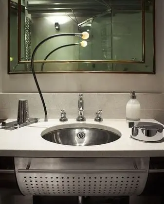 JUNIOR SUITE min 1 max 3