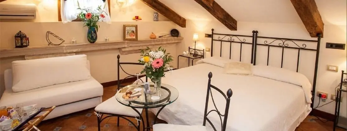 Superior Tek Büyük veya İki Ayrı Yataklı Oda