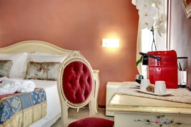 Standard Tek Büyük veya İki Ayrı Yataklı Oda