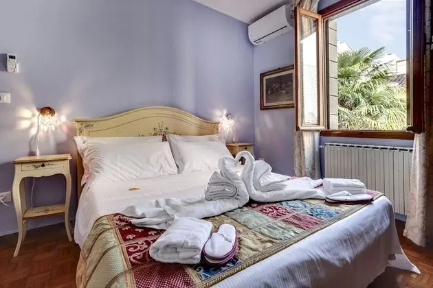 Standard Tek Büyük veya İki Ayrı Yataklı Oda