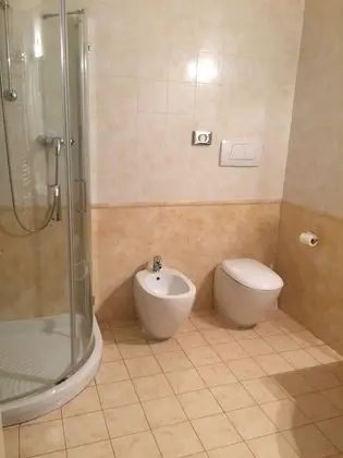 Comfort Tek Büyük veya İki Ayrı Yataklı Oda