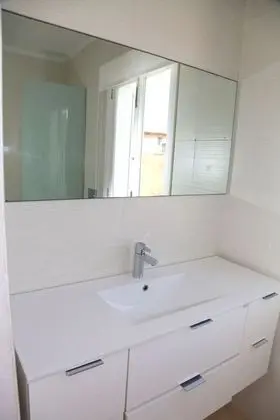 Basic Büyük Yataklı Tek Kişilik Oda