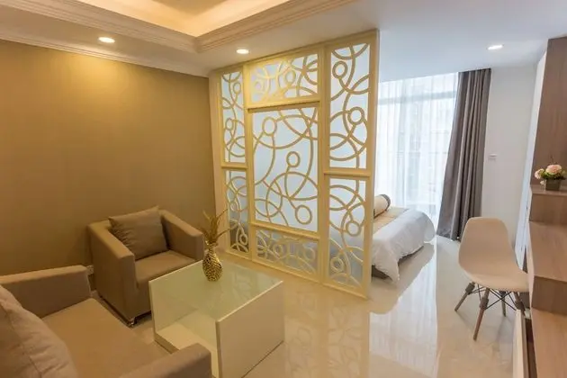 Luxury Oda