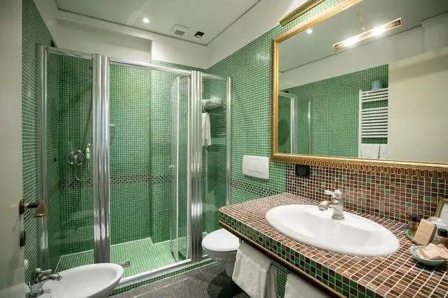 Superior Tek Büyük veya İki Ayrı Yataklı Oda