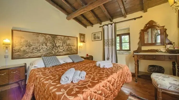 Tek Büyük veya İki Ayrı Yataklı Oda, Ortak Banyo