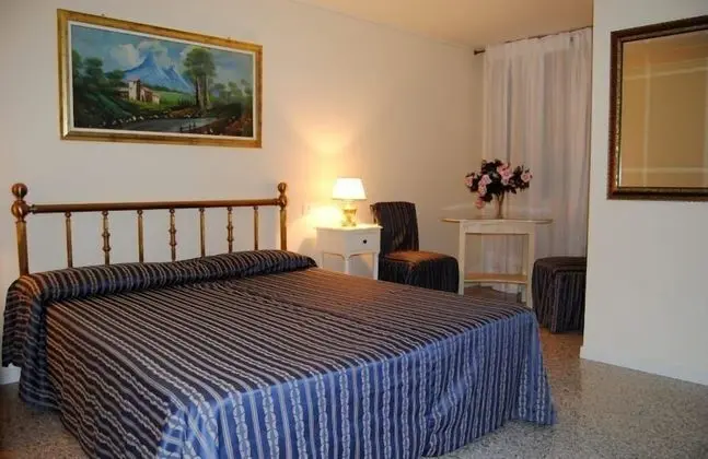 Superior Tek Büyük veya İki Ayrı Yataklı Oda, 1 Büyük (Queen) Boy Yatak, Sigara İçilmez