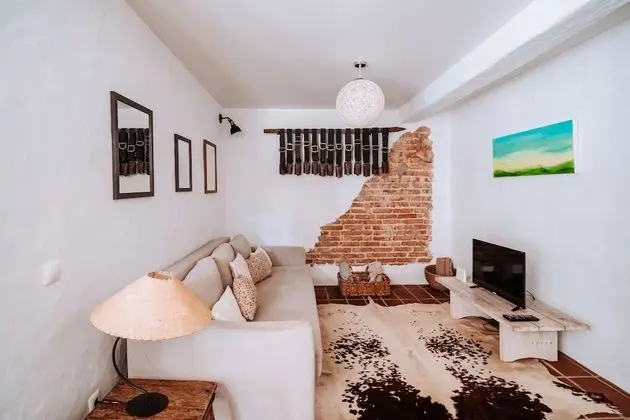 Traditional Kır Evi