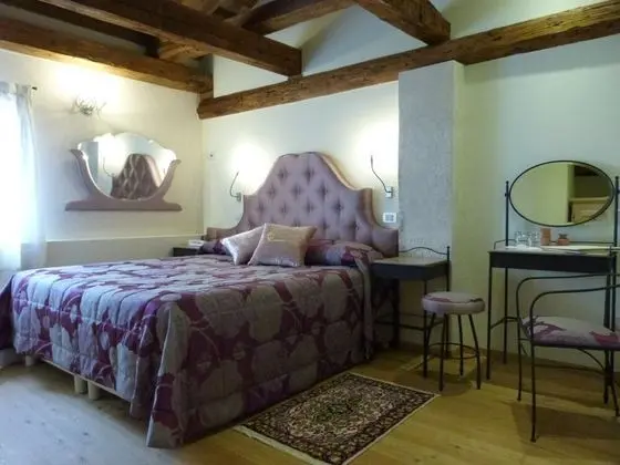 Comfort Tek Büyük veya İki Ayrı Yataklı Oda