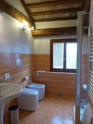 Comfort Tek Büyük veya İki Ayrı Yataklı Oda