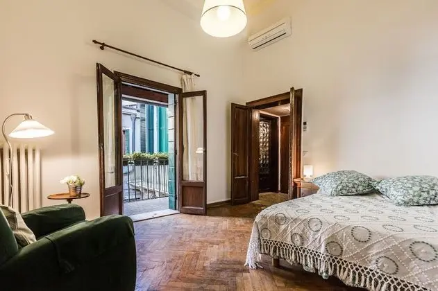 Apart Daire, 5 Yatak Odası