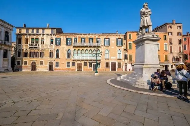 Apart Daire, 5 Yatak Odası