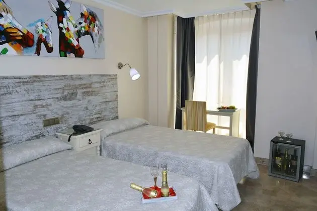 Comfort Tek Büyük Yataklı Oda