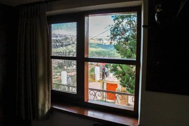 Basic Tek Büyük Yataklı Oda