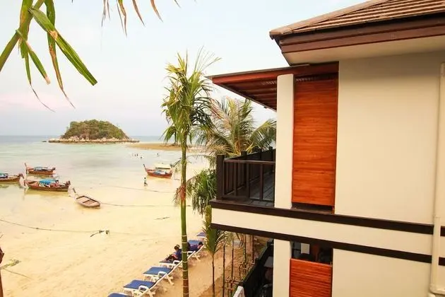 Deluxe Seaview Room
