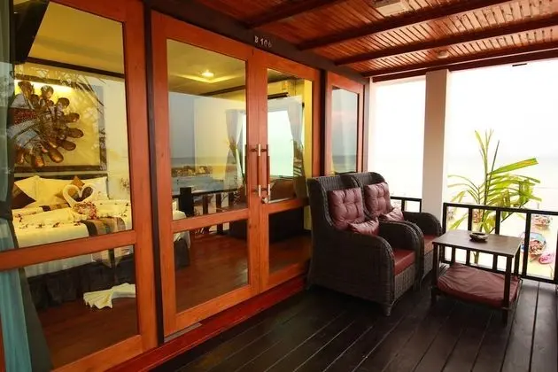 Deluxe Seaview Room