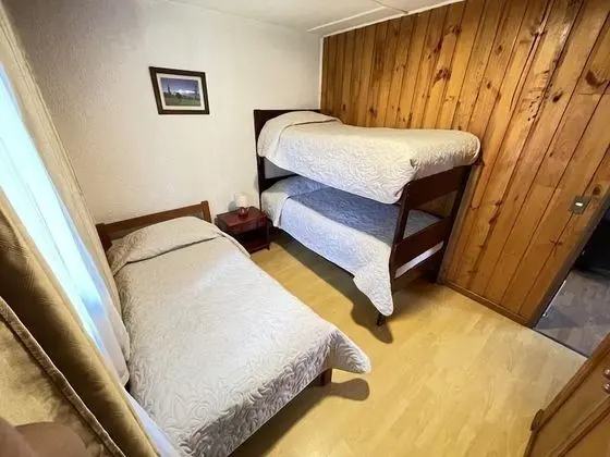 Standard Kulübe, 2 Yatak Odası, Özel Banyo