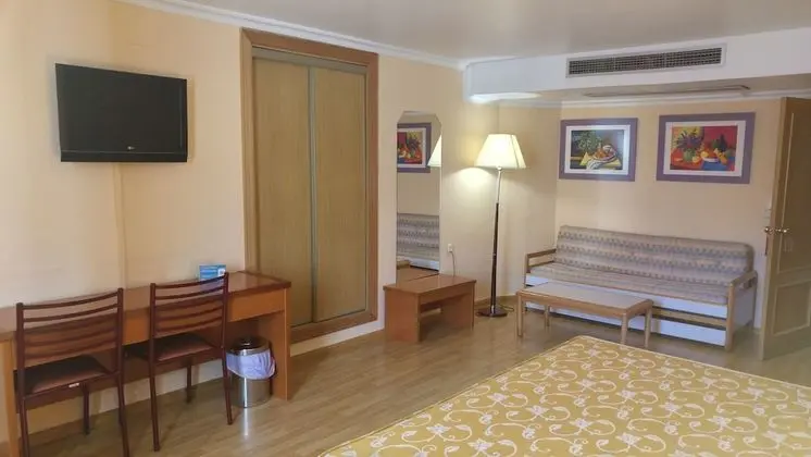 Tek Büyük Yataklı Oda