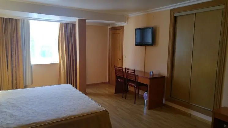 Tek Büyük Yataklı Oda