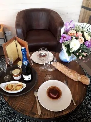 Panoramic Kulübe, Sıcak Su Havuzu, Dağ Manzaralı (Cabane des Baies Sauvages)