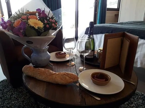 Panoramic Kulübe, Sıcak Su Havuzu, Dağ Manzaralı (Cabane des Baies Sauvages)