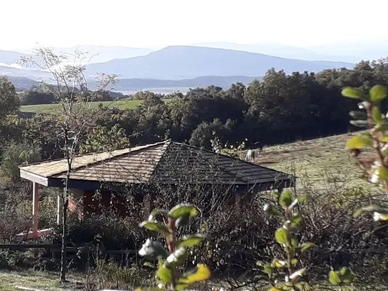 Romantic Kulübe, Sıcak Su Havuzu (Cabane du Potager)