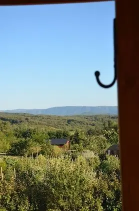 Romantic Kulübe, Sıcak Su Havuzu (Cabane du Potager)