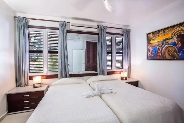 Apart Daire, Okyanus Manzaralı, Denize Sıfır