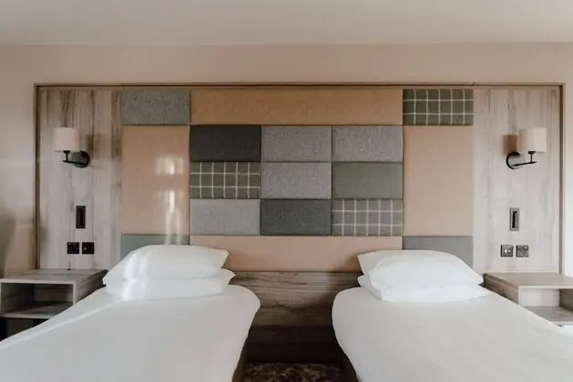 Superior Tek Büyük veya İki Ayrı Yataklı Oda (Zip & Link Bed Room)