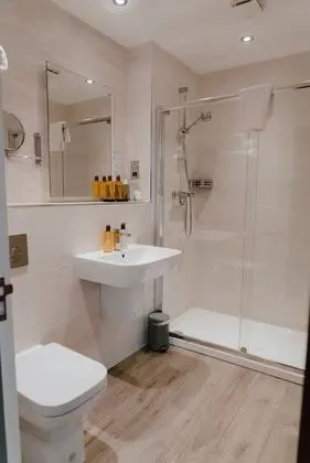 Superior Tek Büyük veya İki Ayrı Yataklı Oda (Zip & Link Bed Room)