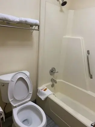 Standard Tek Kişilik Oda, Sigara İçilebilir