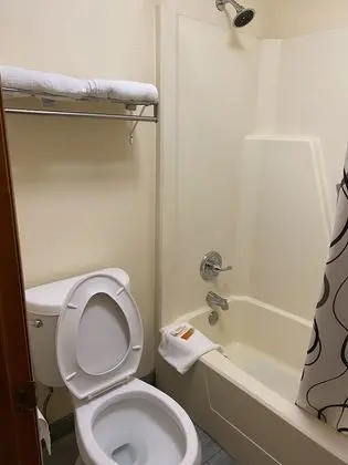 Standard Tek Kişilik Oda, Sigara İçilebilir