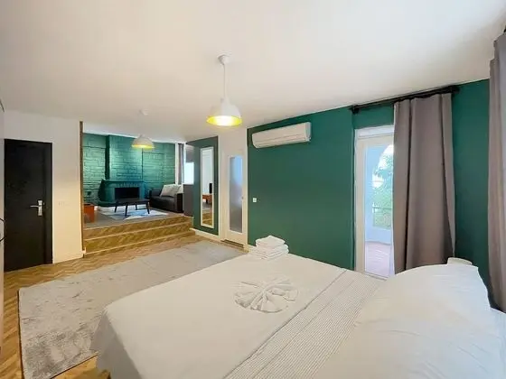 Deluxe Tek Büyük Yataklı Oda