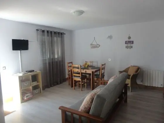 Ev, 2 Yatak Odası, Bahçe Manzaralı