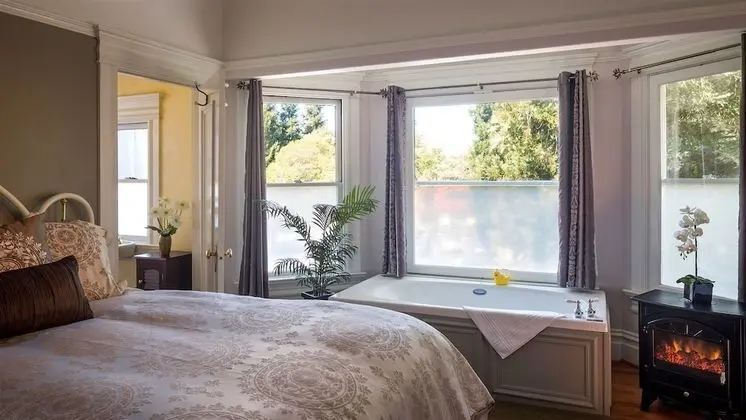 Allegria Room (Non-Pet Friendly)