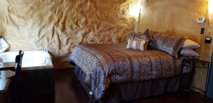 Bella Tuscany (Non-Pet Friendly)