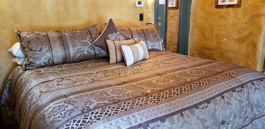 Bella Tuscany (Non-Pet Friendly)