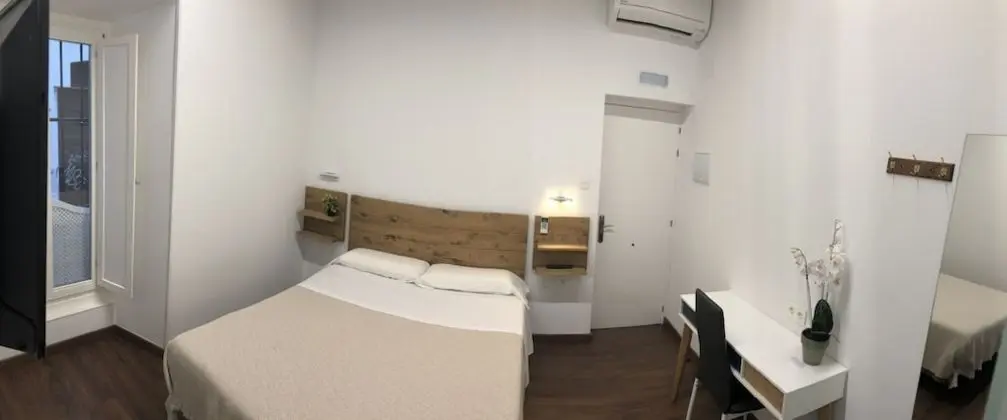 Tek Büyük Yataklı Oda, 1 Büyük (Queen) Boy Yatak