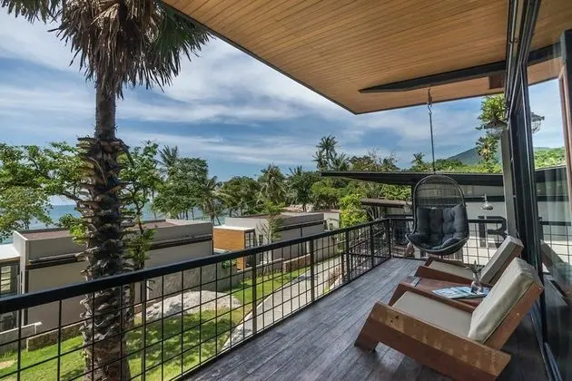 Seaside Deluxe Loft