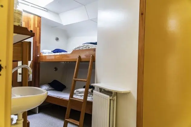 Dört Kişilik Oda