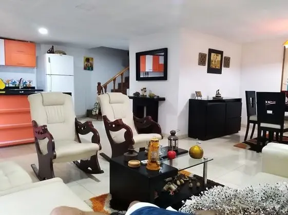 Ev, 2 Yatak Odası, Balkon