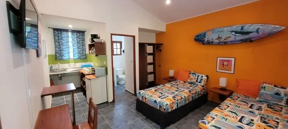 Surf's Up Studio Suite - Two Twin Beds