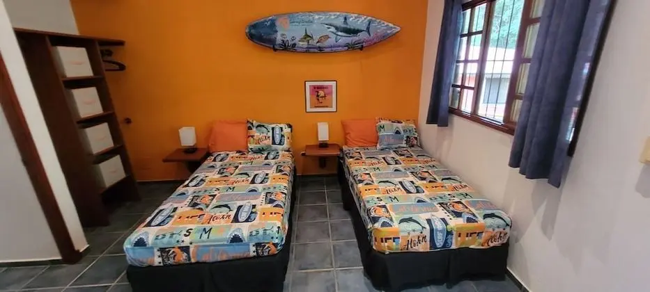 Surf's Up Studio Suite - Two Twin Beds