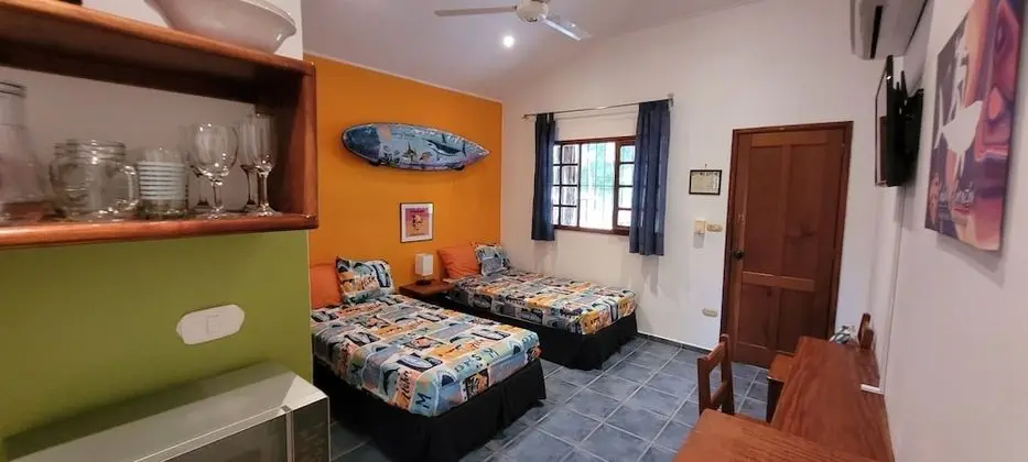 Surf's Up Studio Suite - Two Twin Beds