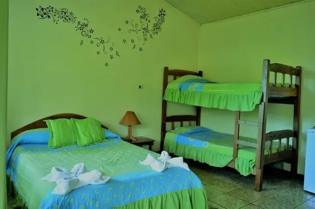 Family Oda, 3 Yatak Odası, Özel Banyo, Bahçe Manzaralı