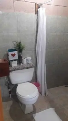 Habitación Triple con Baño y Abanico ( Laura )