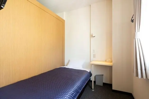 Business Kulübe, Sadece erkekler için, Sigara İçilmez